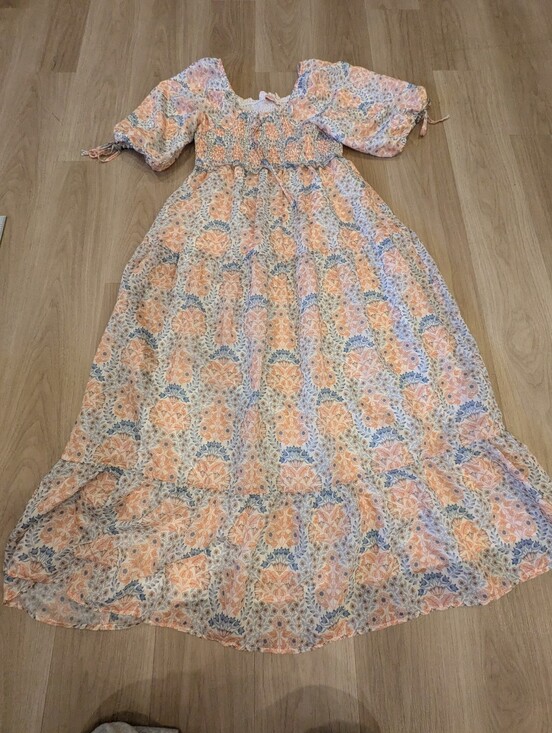 Ivy City Co Dresses & Skirts - Ivy City Size Xl Cute Patterned Maxi Dress